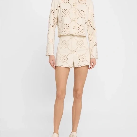 Veronica Beard Adelaide Scalloped Eyelet-Embroidered Jacket - Picture 4 of 9